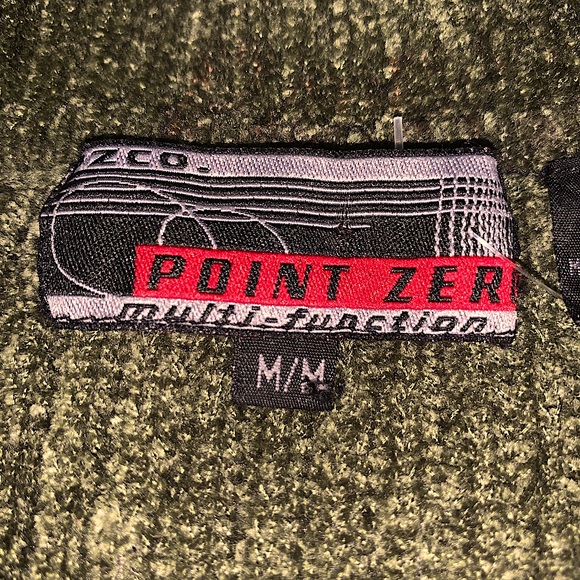 knit Point Zero sweater - Picture 3 of 5